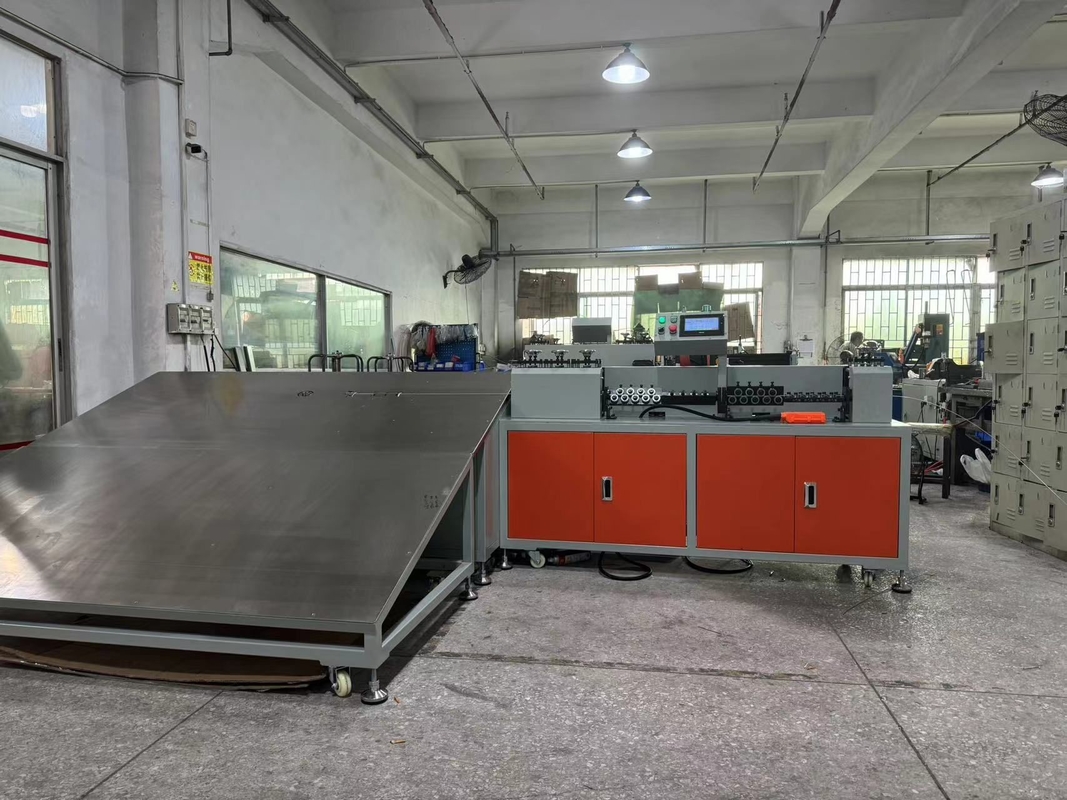 Yüksek hassasiyetli Nylon Mesh Filtresi İç Destek Çerçeve Oluşturma Makinesi Basit Çalışma