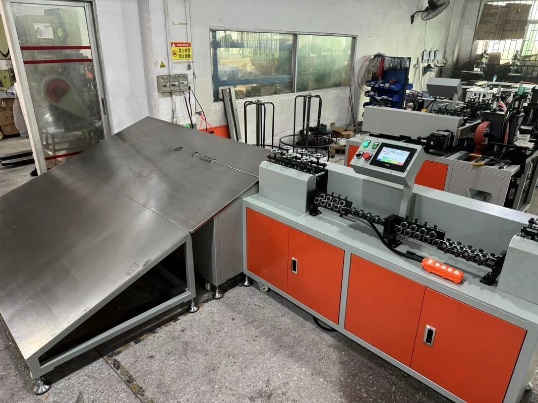Yüksek hassasiyetli özelleştirme Nylon Mesh Filtre İç Destek Çerçeve Oluşturma Makinesi